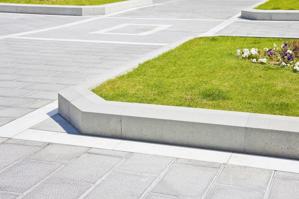 Commercial Landscape Edging